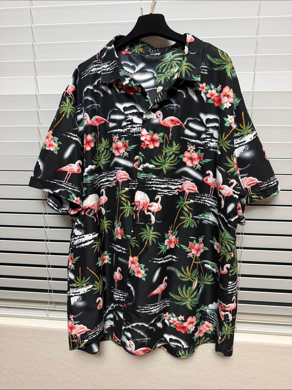 Men's Black Flamingo Print Casual Button-Down Shirt